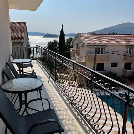 Petra Апартаменты *