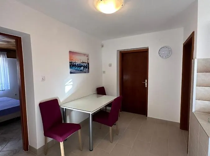 Апартаменты Petra *