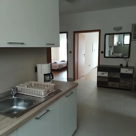 Petra Apartment *